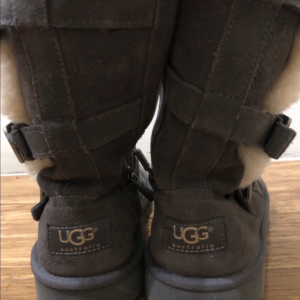 Original UGG Australia ‘Maddie’ boots in mushroom